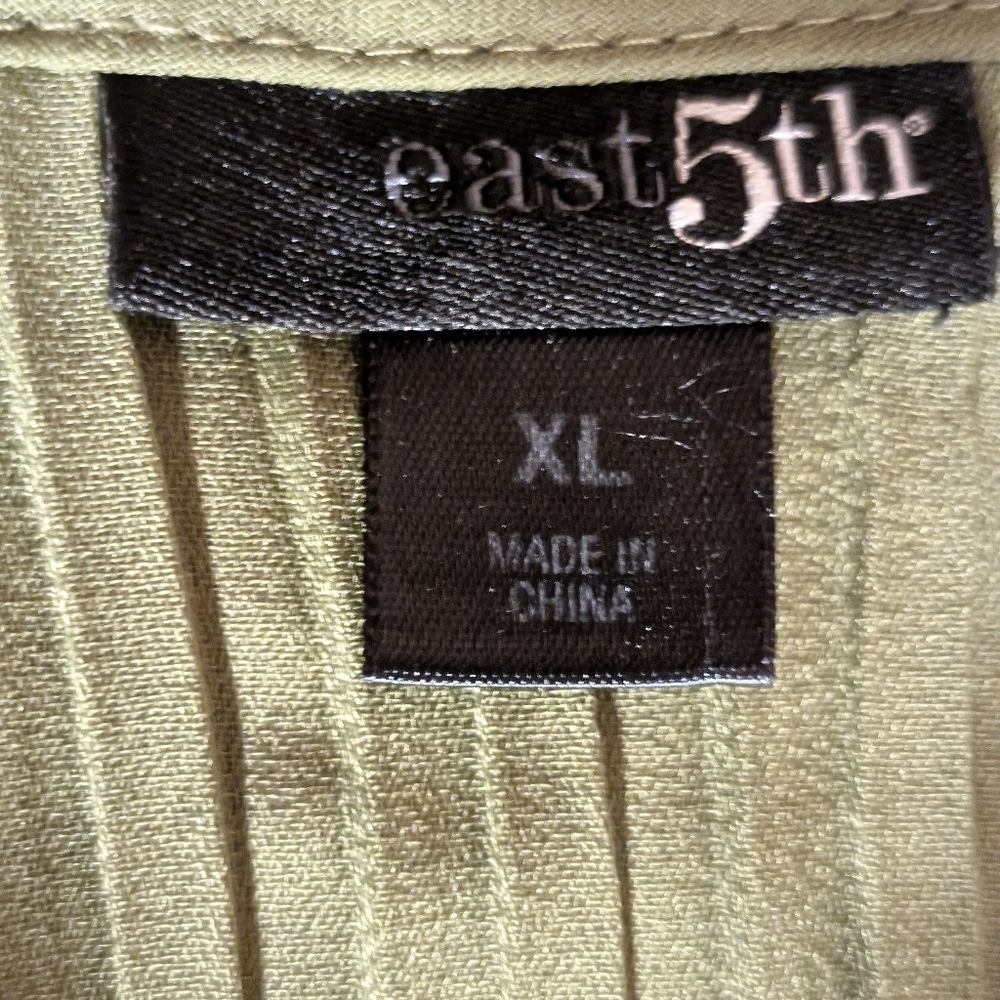 East 5th Ruffle Pleated Button Down Blouse XL - Picture 7 of 7